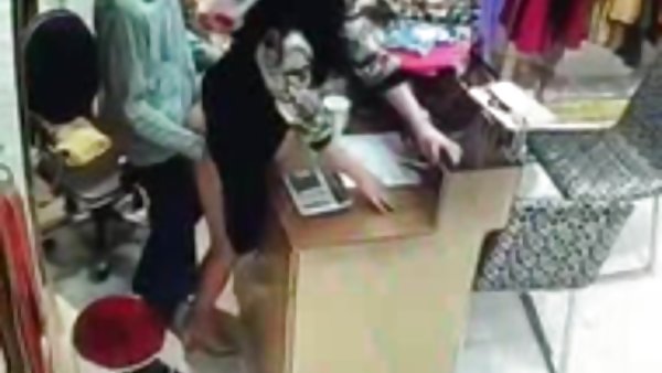 丰满胸部性巡洋舰变速器弹响